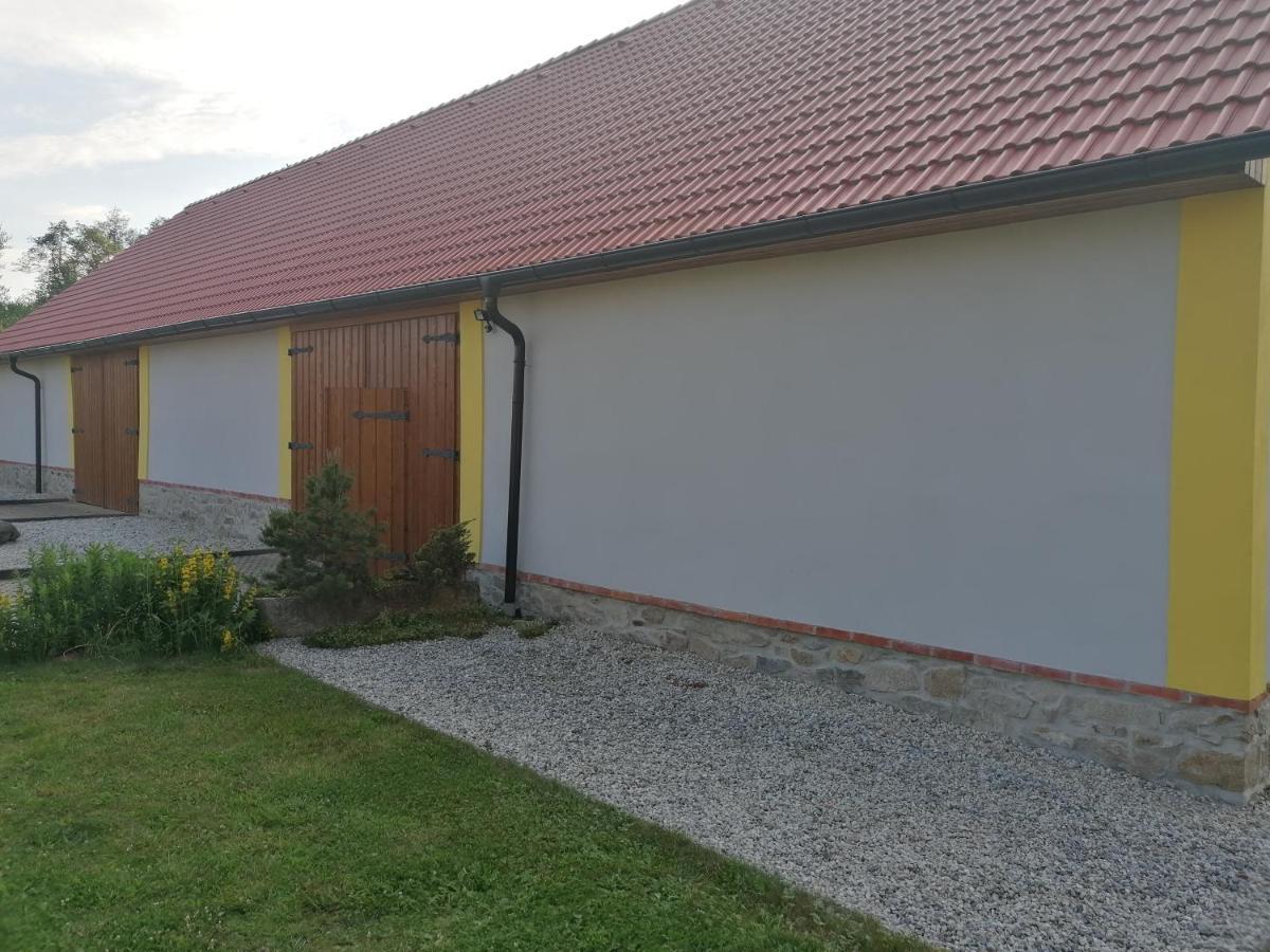 Apartmán na statku Jílovice Exterior foto